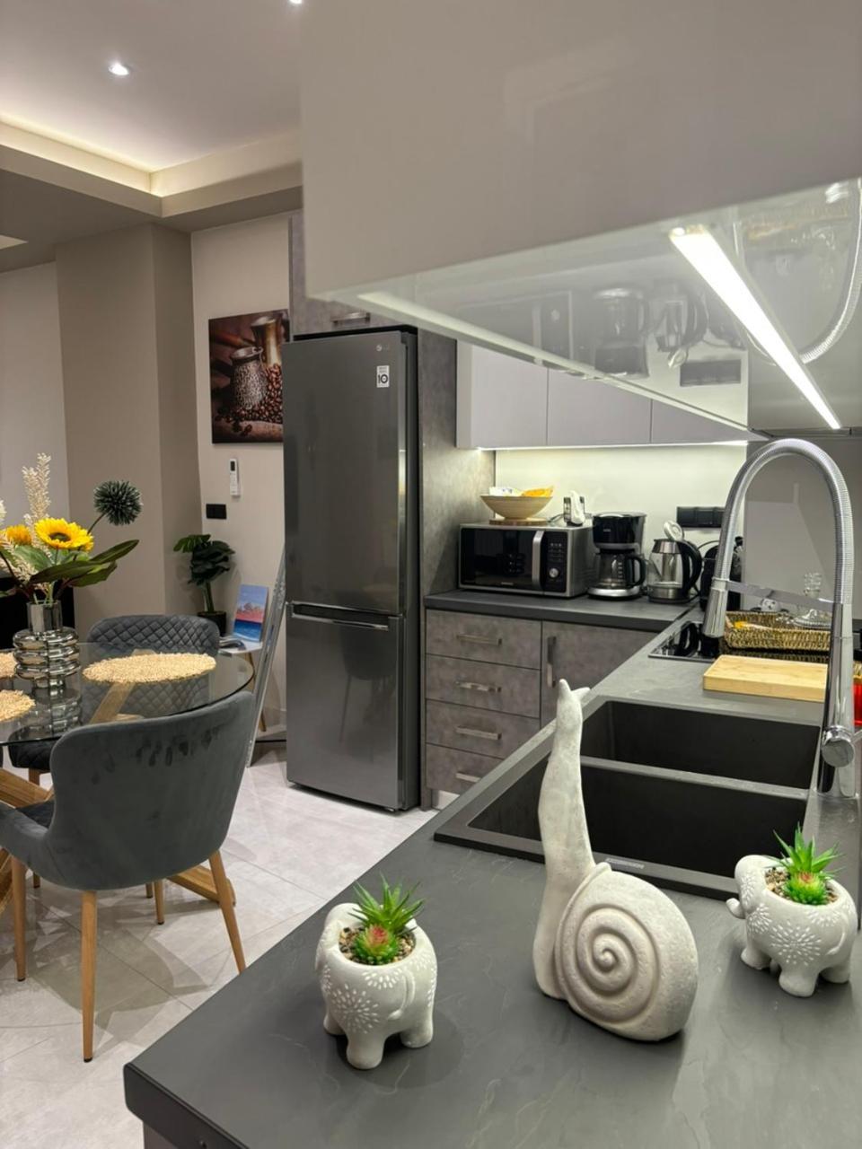 Menda Suite Ираклио Екстериор снимка